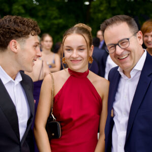 Familie J. beim Ball